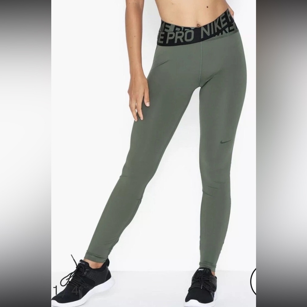 Nike Pro Intertwist Leggings